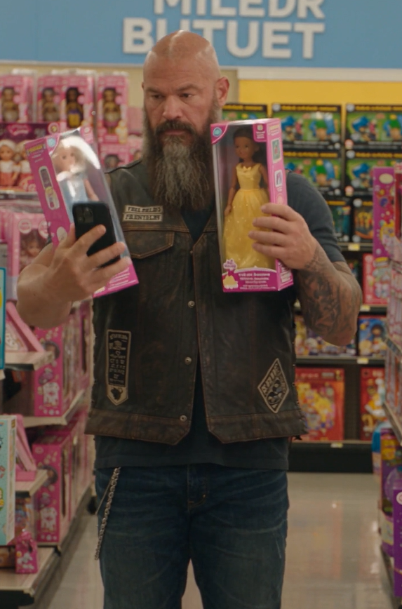 A Biker Came Into My Toy Store Last Month And I Helped Him Pick Out Some Dolls, And I Had No Idea I Was About To Become Part Of A Story That Would Change How I See Strangers Forever.