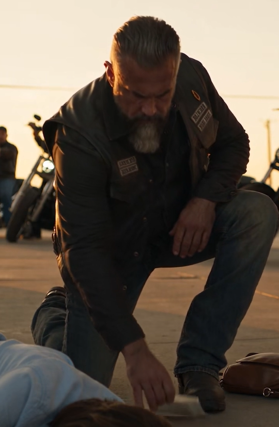 The Texas Gas Station Biker Incident Began On An Evening That Felt Too Calm To Ever Become Memorable. The Sky Above Waco County Stretched Wide And Gold, The Air Still Warm From A Long Texas Day, And The Small Roadside Gas Station Sat Quietly Between Stretches Of Highway Where Travelers Stopped Only Long Enough To Refuel And Disappear Again. Nothing About That Evening Hinted At Urgency. Nothing Suggested Fear. People Moved Slowly, Comfortably, Wrapped In Routine.